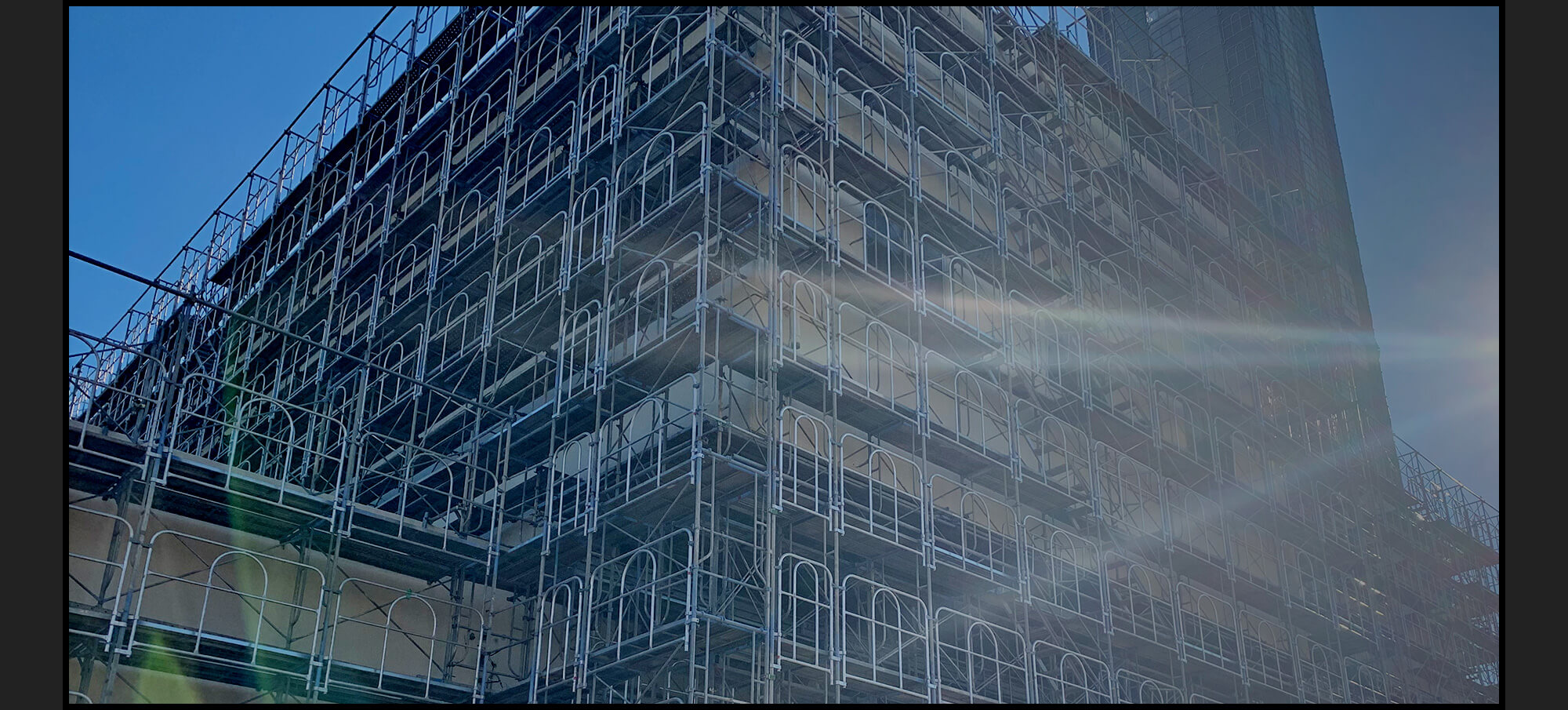 元気と技術で、現場を支える あらゆる現場に、最適な足場を 足場工事一式対応